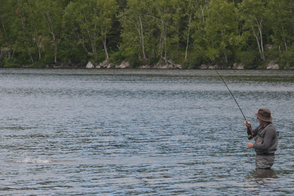 Pourvoirie-Lacs Roger | 500 Chem. de la Vallée, La Malbaie, QC G5A 1C2, Canada | Phone: (418) 665-2151