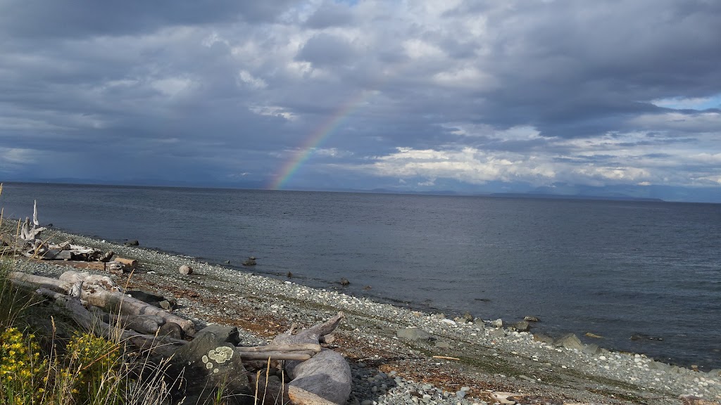 eagleye cottage | 3989 S Island Hwy, Campbell River, BC V9H 1L2, Canada | Phone: (250) 923-4589