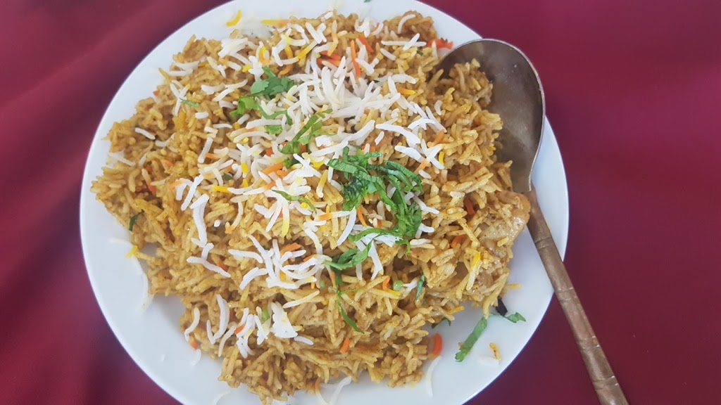 The Bombay Grill Restaurant | 1070, 32 Stone Church Rd E #32, Hamilton, ON L8W 3K8, Canada | Phone: (905) 385-0888