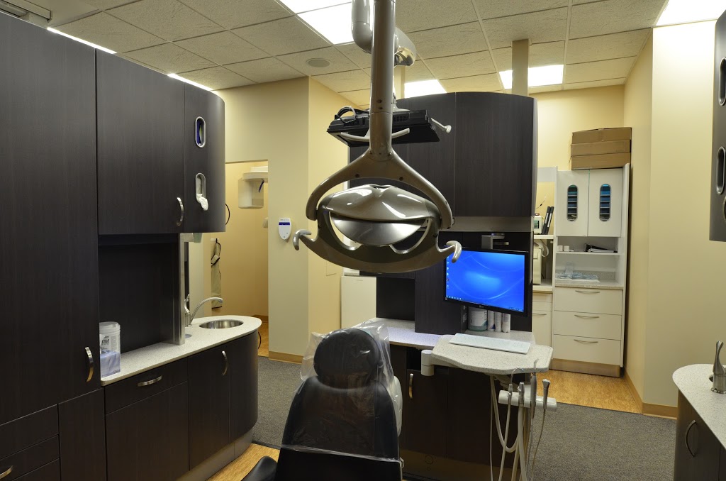 Kingsview Dental, Airdrie | Kingsview Market, 1800 Market St #111, Airdrie, AB T4A 0K9, Canada | Phone: (403) 980-7720