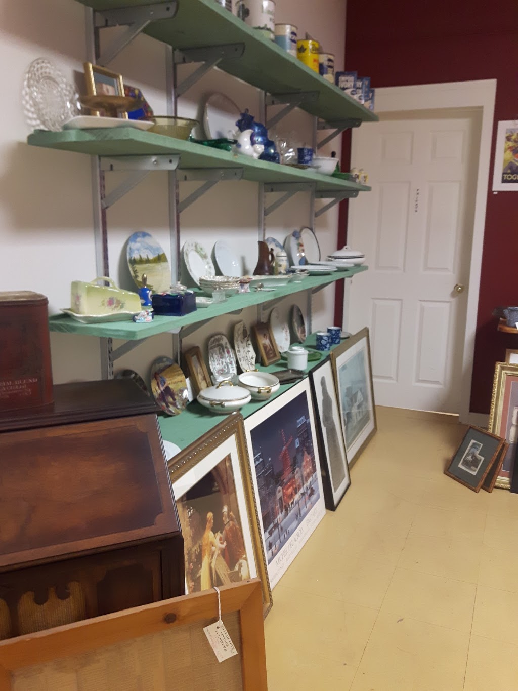 Cattail Cove Interiors | 1012 Bay St #4, Port Rowan, ON N0E 1M0, Canada | Phone: (519) 586-7474