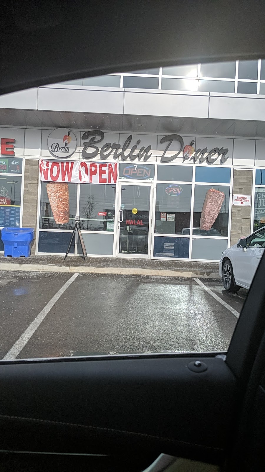 Berlin Doner | 3560 Major MacKenzie Dr W #7, Woodbridge, ON L4H 0A2, Canada | Phone: (905) 417-6777