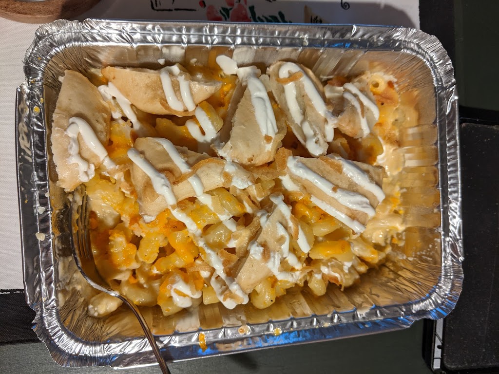 Mac N Wings | 448 Kennedy Rd, Scarborough, ON M1K 2A8, Canada | Phone: (416) 792-5551