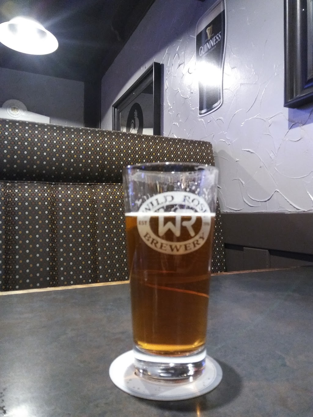 Winkin Owl Pub & Grill | 13750 Bow Bottom Trail SE, Calgary, AB T2J 6T5, Canada | Phone: (403) 225-1881