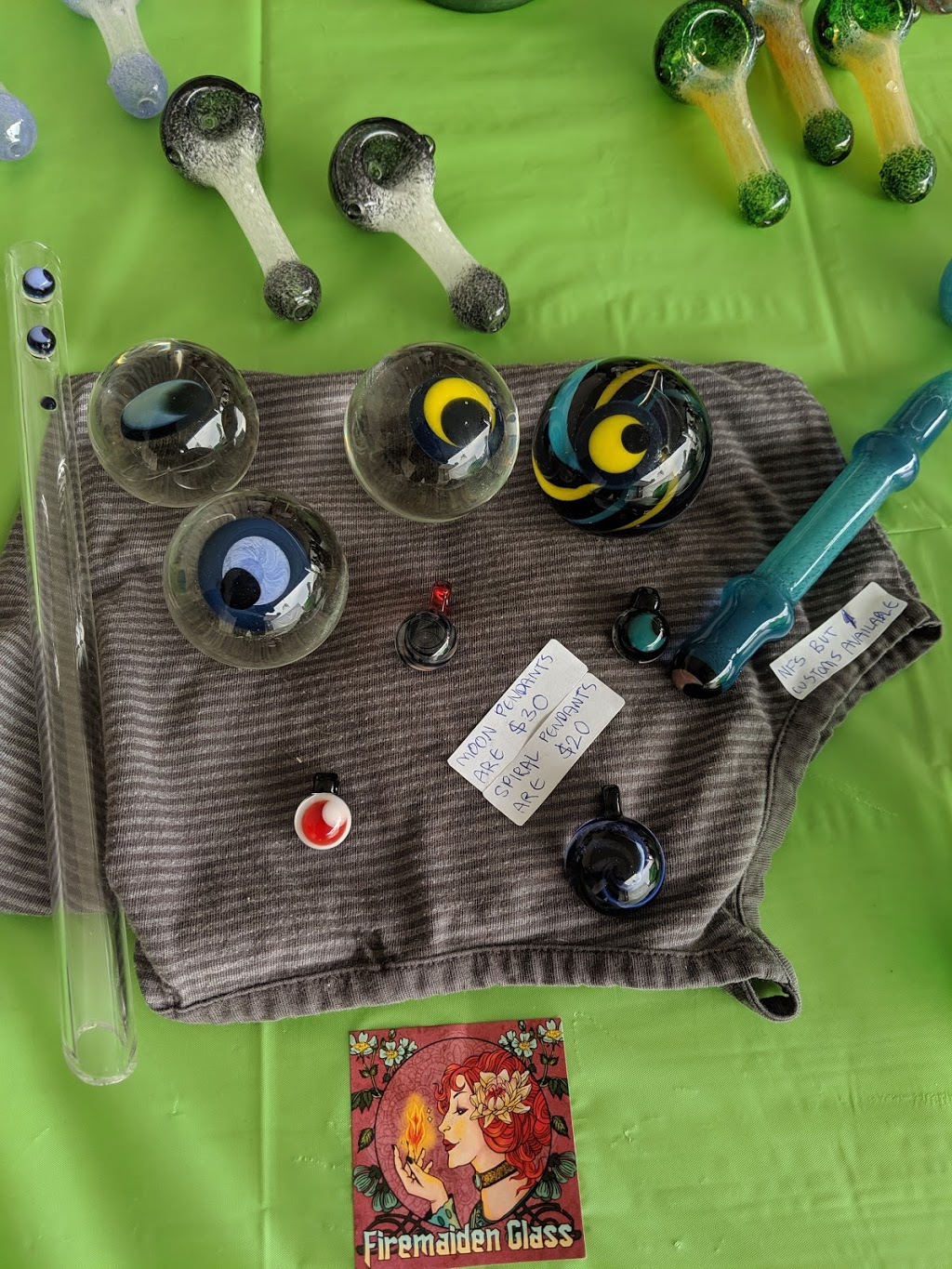Hempyz Gifts & Novelties | 19925 Willowbrook Dr #106, Langley City, BC V2Y 1A7, Canada | Phone: (604) 530-0177