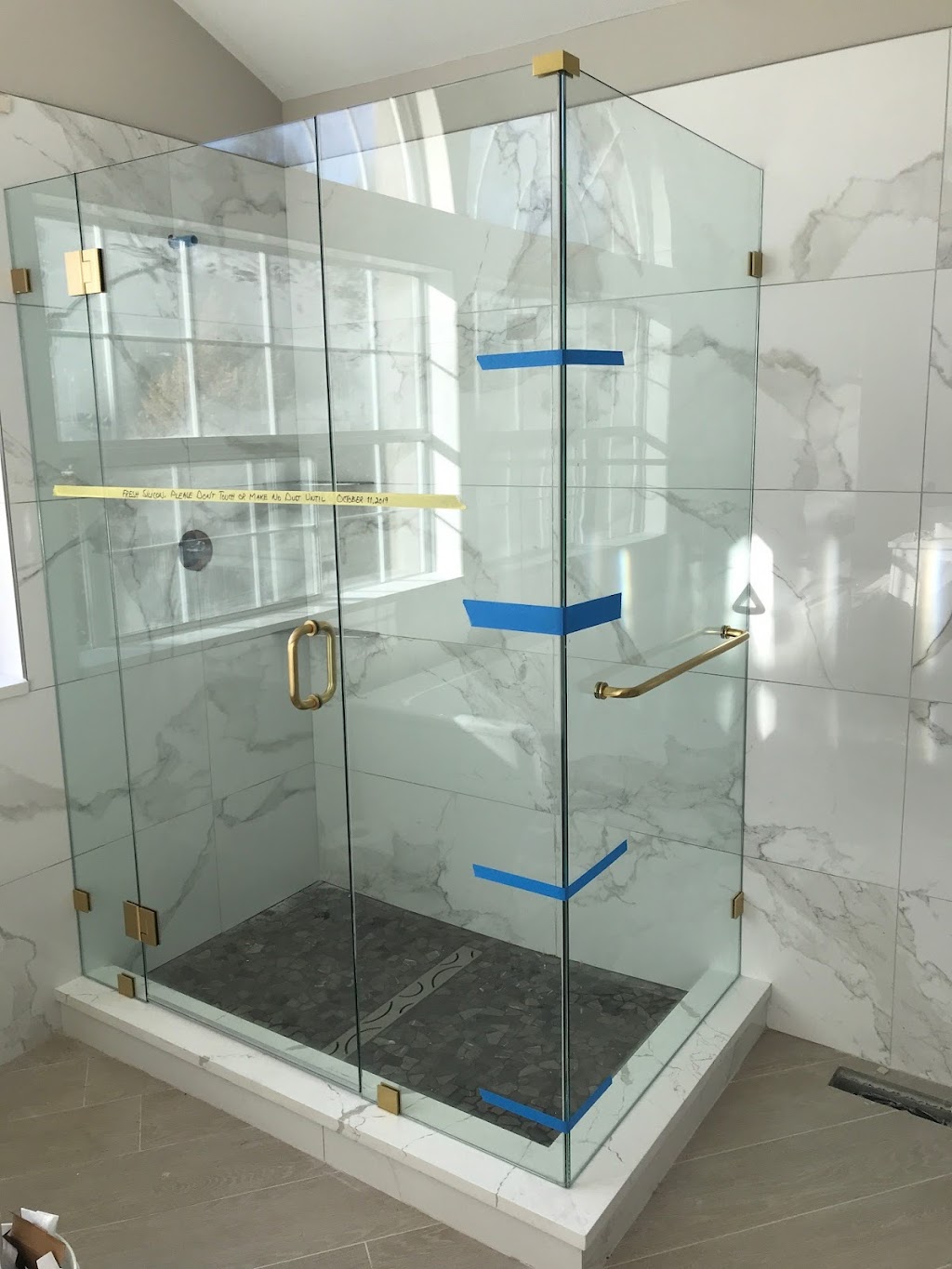 flawless shower doors | store | 2465 Wilson Ave #101, Port Coquitlam, BC V3C 0E6, Canada | 6043772374 OR +1 604-377-2374