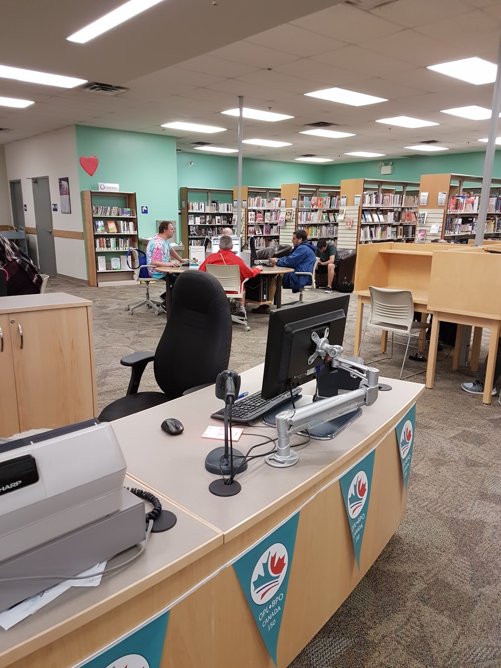 Ottawa Public Library - Elmvale Acres | 1910 St Laurent Blvd, Ottawa, ON K1G 1A4, Canada | Phone: (613) 580-2940