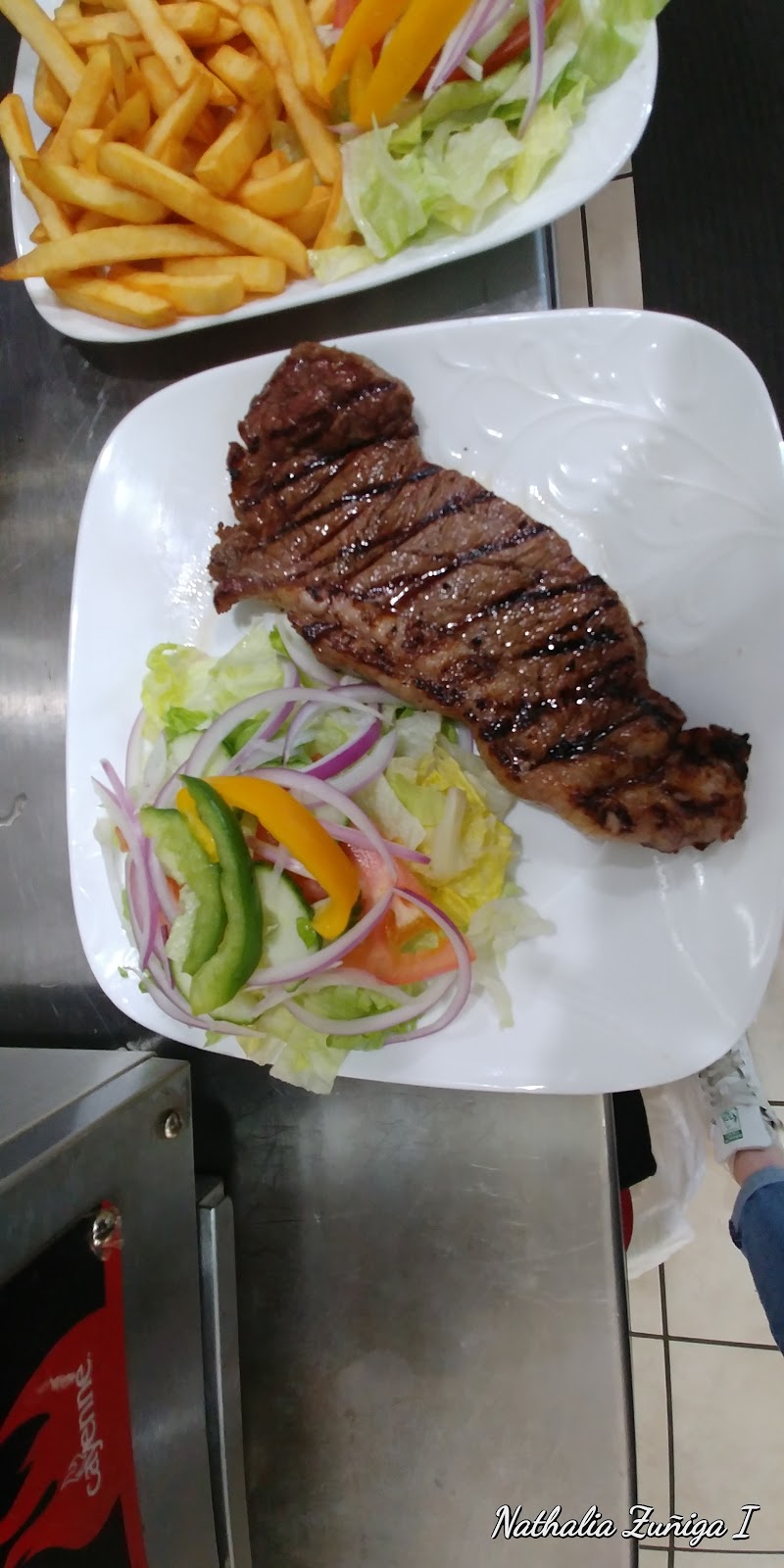 Melinas Grill | 55 Snyders Rd W, Baden, ON N3A 2M2, Canada | Phone: (519) 214-2214