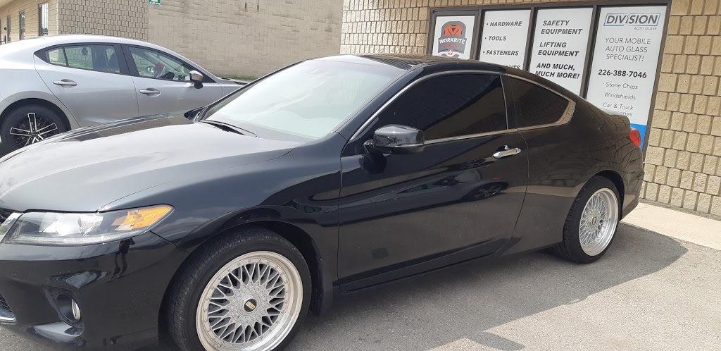 Division Auto Glass | 50 Roy Blvd Unit 1, Brantford, ON N3R 7K2, Canada | Phone: (226) 388-7046