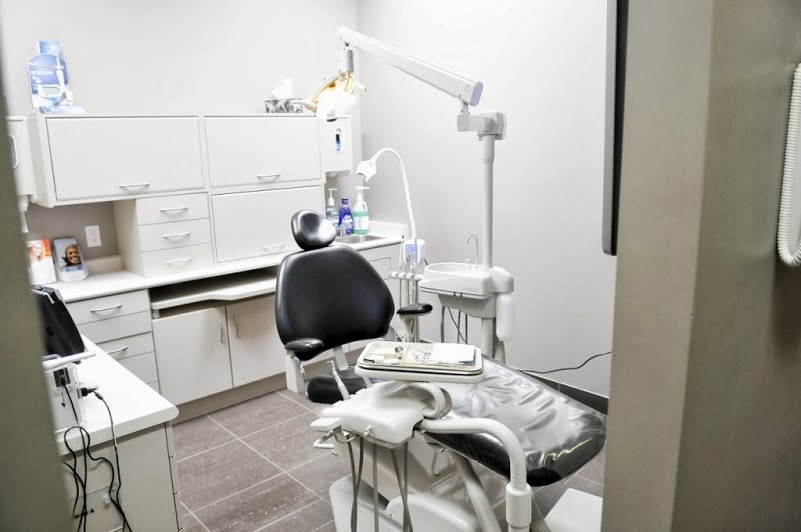 Rio Dental Centre | 1054 Centre Street #3, Thornhill, ON L4J 3M8, Canada | Phone: (905) 882-8280