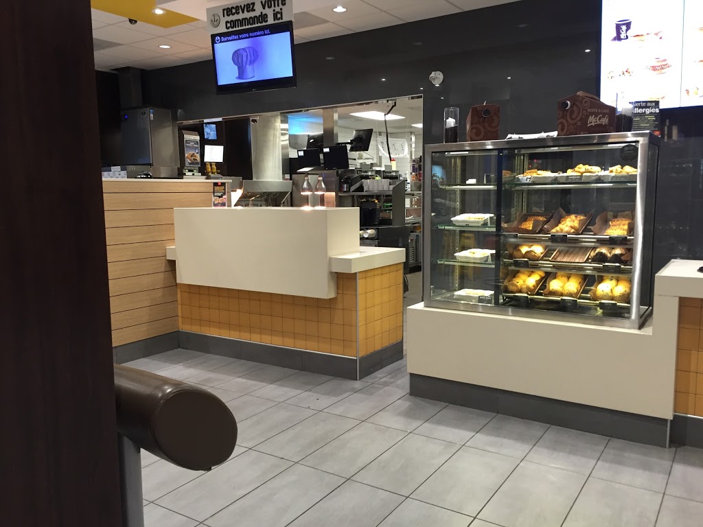 McDonalds | 8025 Boulevard du Quartier, Brossard, QC J4Y 0N6, Canada | Phone: (450) 462-3580