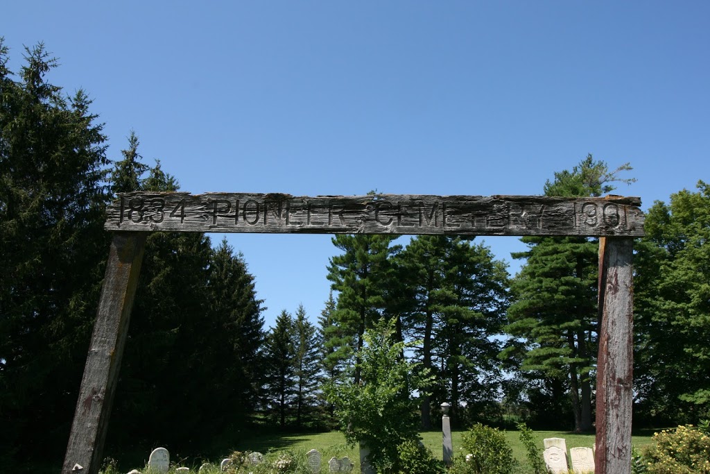 Old Zion Presbyterian Cemetery aka Sunnidale Pioneer Cemetery | Clearview, ON L0M 1S0, Canada