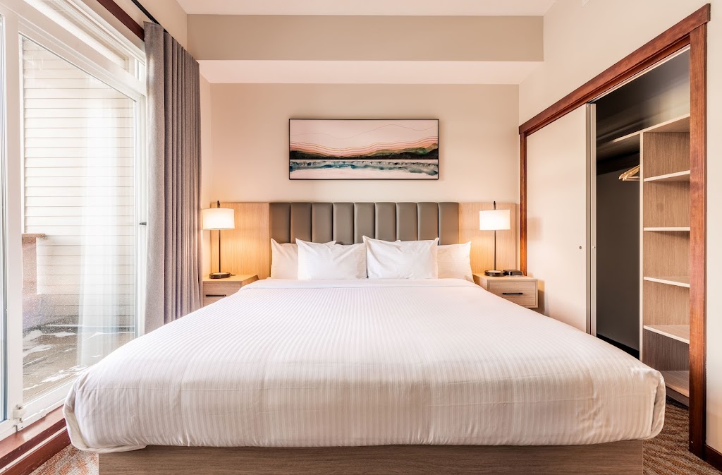 Blackstone Mountain Lodge by CLIQUE | 170 Kananaskis Way, Canmore, AB T1W 0A8, Canada | Phone: (403) 609-8098