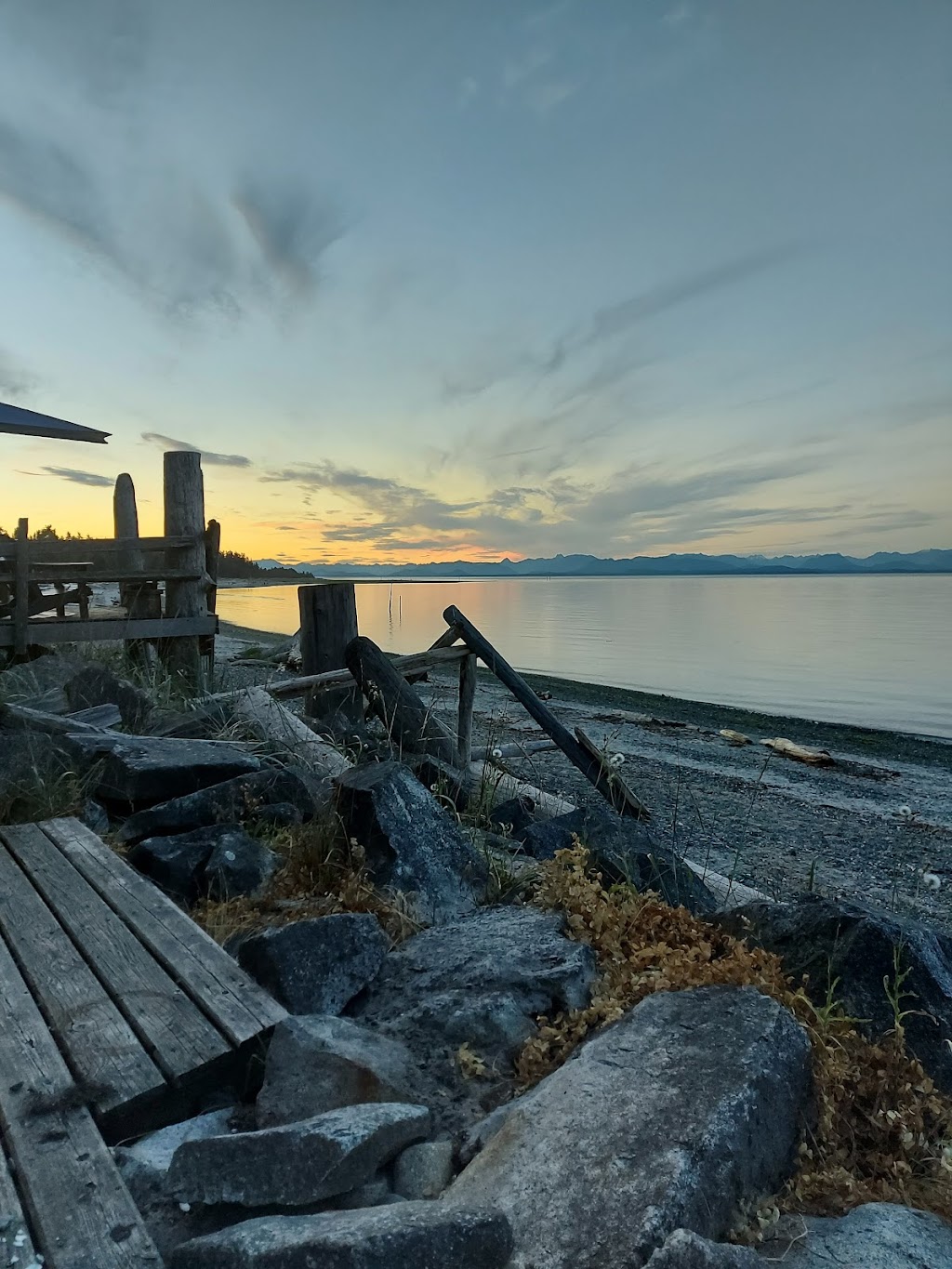 Timberlane Beach Resort | 8896 Clarkson Ave, Black Creek, BC V9J 1B1, Canada | Phone: (250) 337-8964