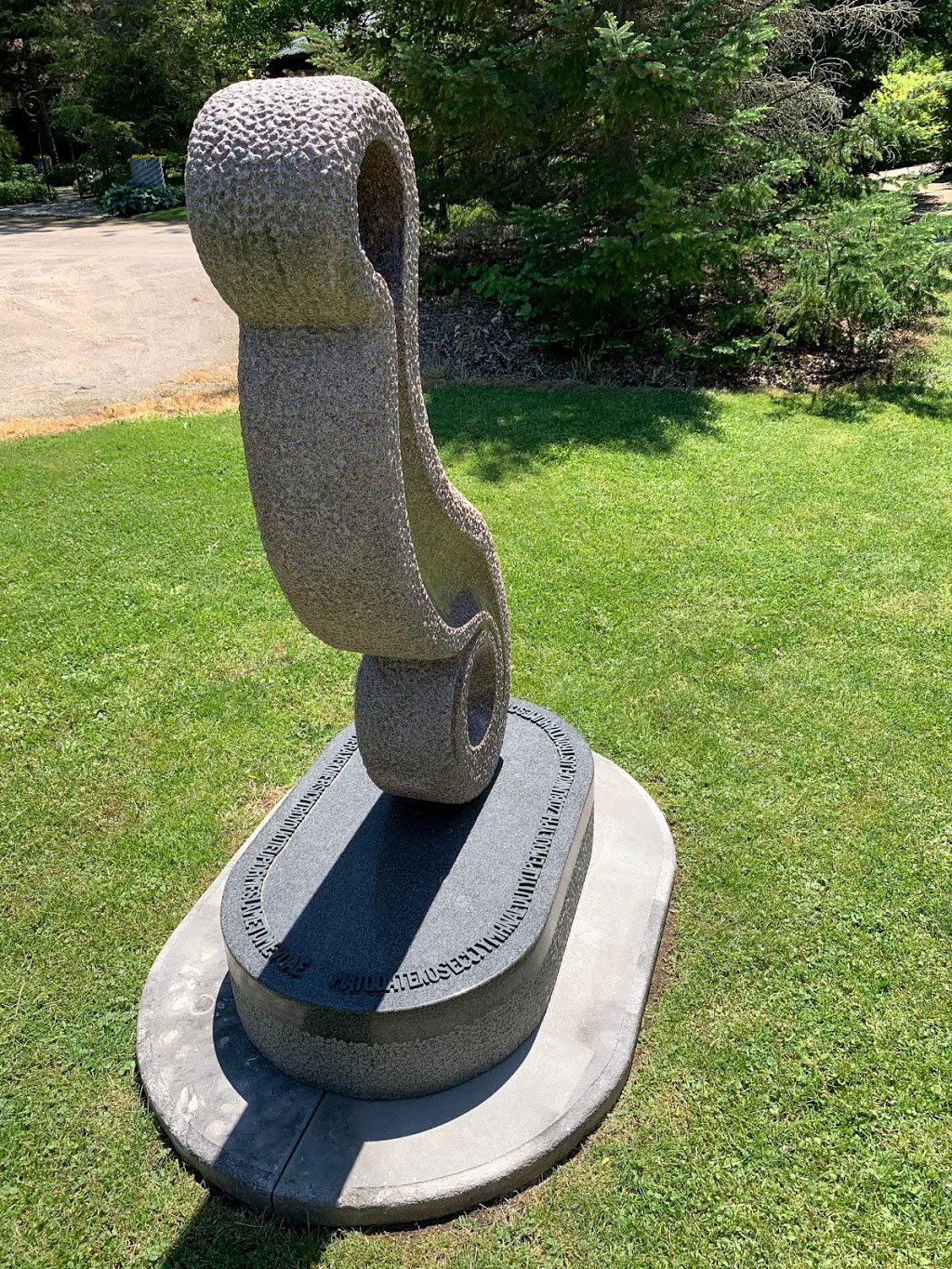 Walt Rickli Sculpture Garden | 6210 Lowville Park Rd, Burlington, ON L7P 0A6, Canada | Phone: (905) 315-9455