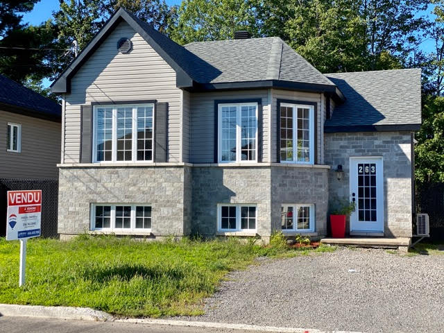 Pascal Chayer RE/MAX DICI | 3080 Ch Sainte-Marie, Mascouche, QC J7K 3B7, Canada | Phone: (514) 742-0842