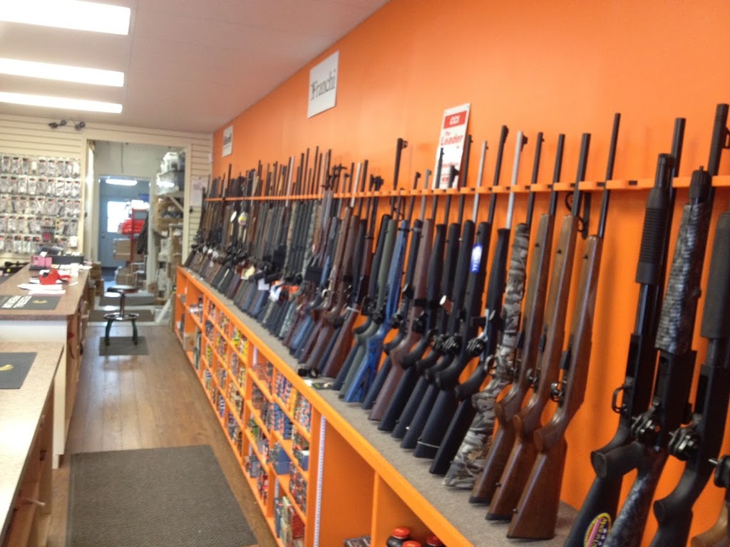Prairie Gun Traders | store | 104 Main St, Avonlea, SK S0H 0C0, Canada | 3068682037 OR +1 306-868-2037