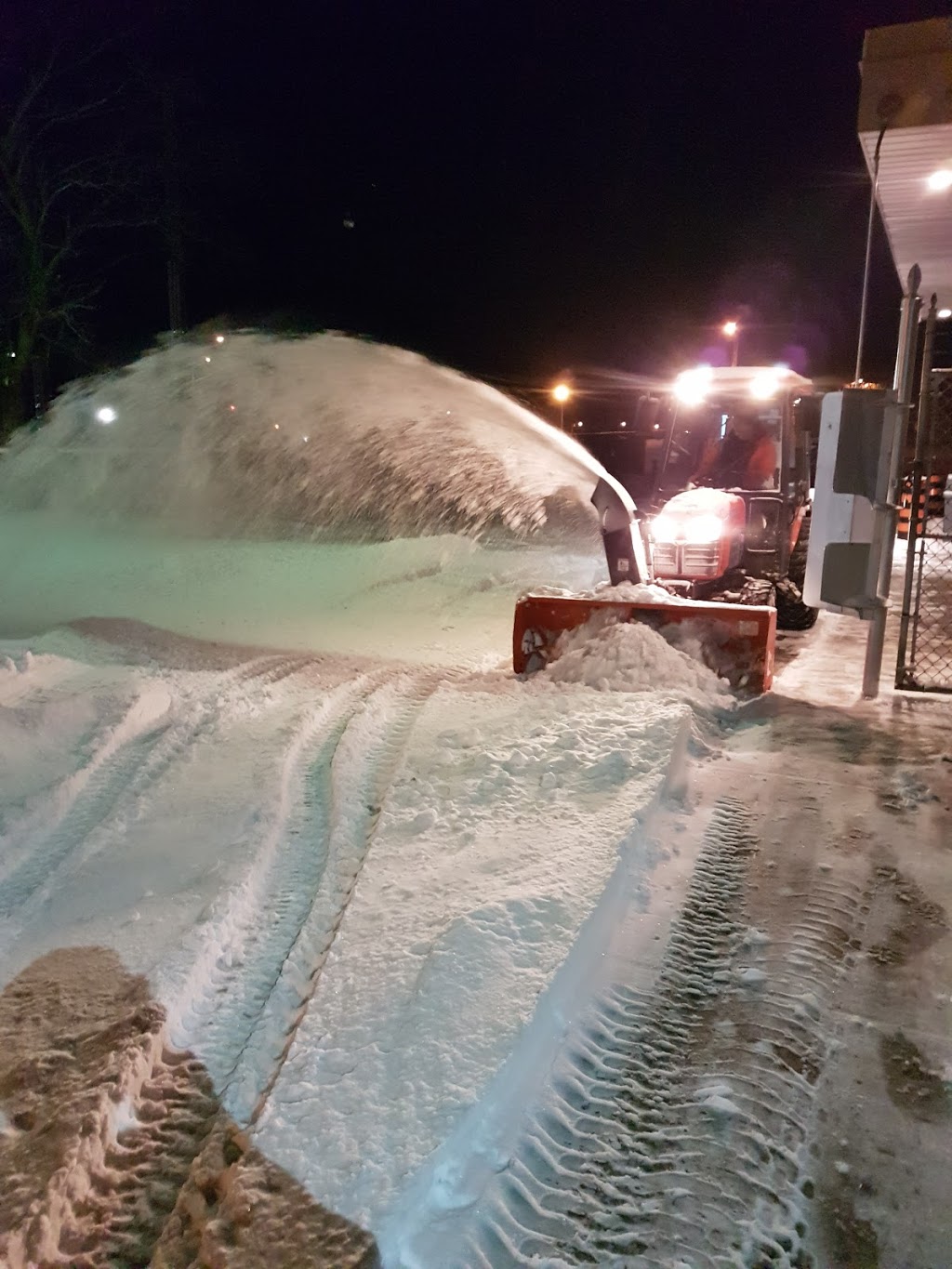 Speedside McLean | 74 Lewis Rd, Guelph, ON N1H 1G1, Canada | Phone: (519) 239-3876