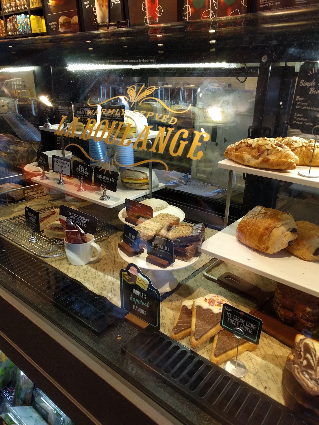 Starbucks | 7080 Warden Ave, 6 Warden Centre Bldg. B, Unit, Markham, ON L3R 5Y2, Canada | Phone: (905) 470-7009