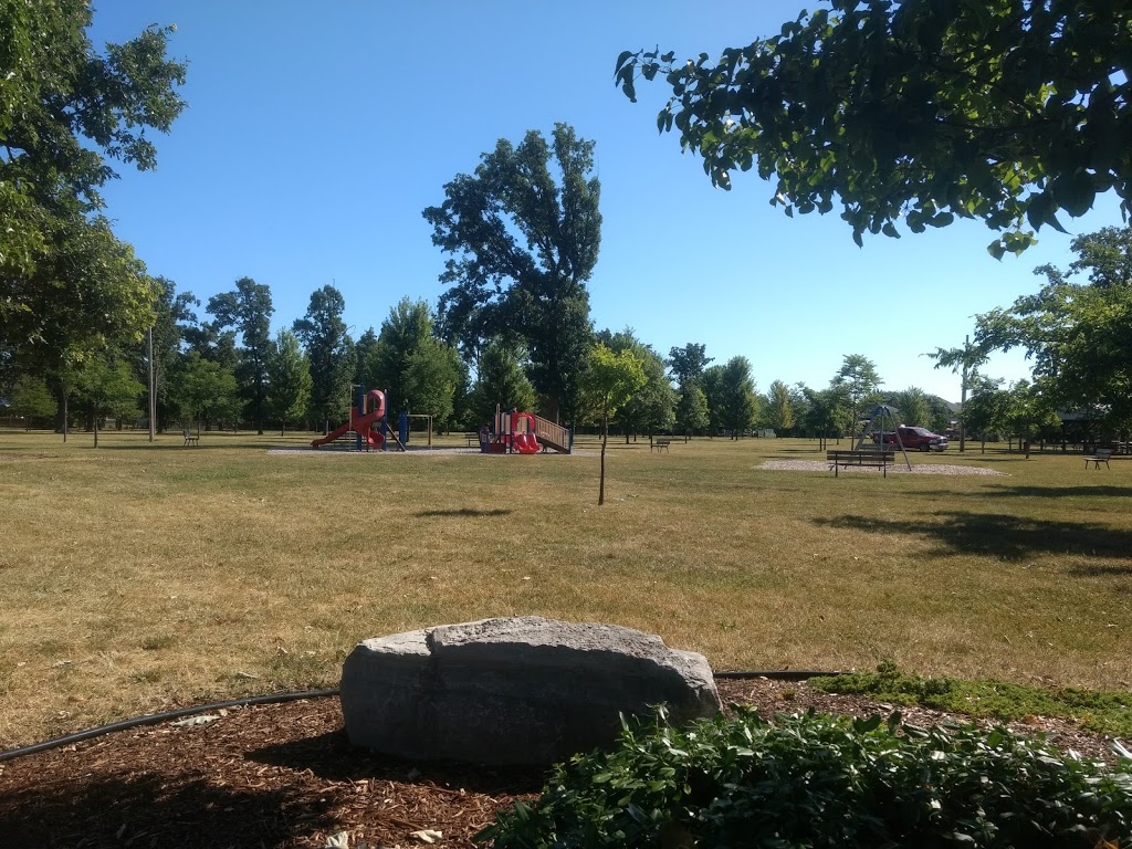 Lacasse Park | 590 Lacasse Blvd, Windsor, ON N8N 2C1, Canada | Phone: (519) 735-2184