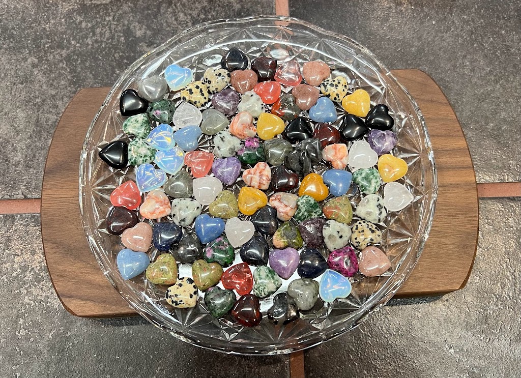 Roam Gemstones | 6336 Vedder Rd unit B, Chilliwack, BC V2R 1E5, Canada | Phone: (604) 793-5267