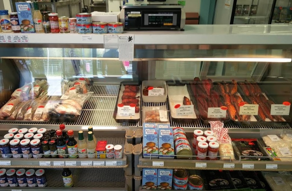 Gimli Fish Market | 596 Dufferin Ave., Winnipeg, MB R2W 2Y9, Canada | Phone: (204) 589-3474