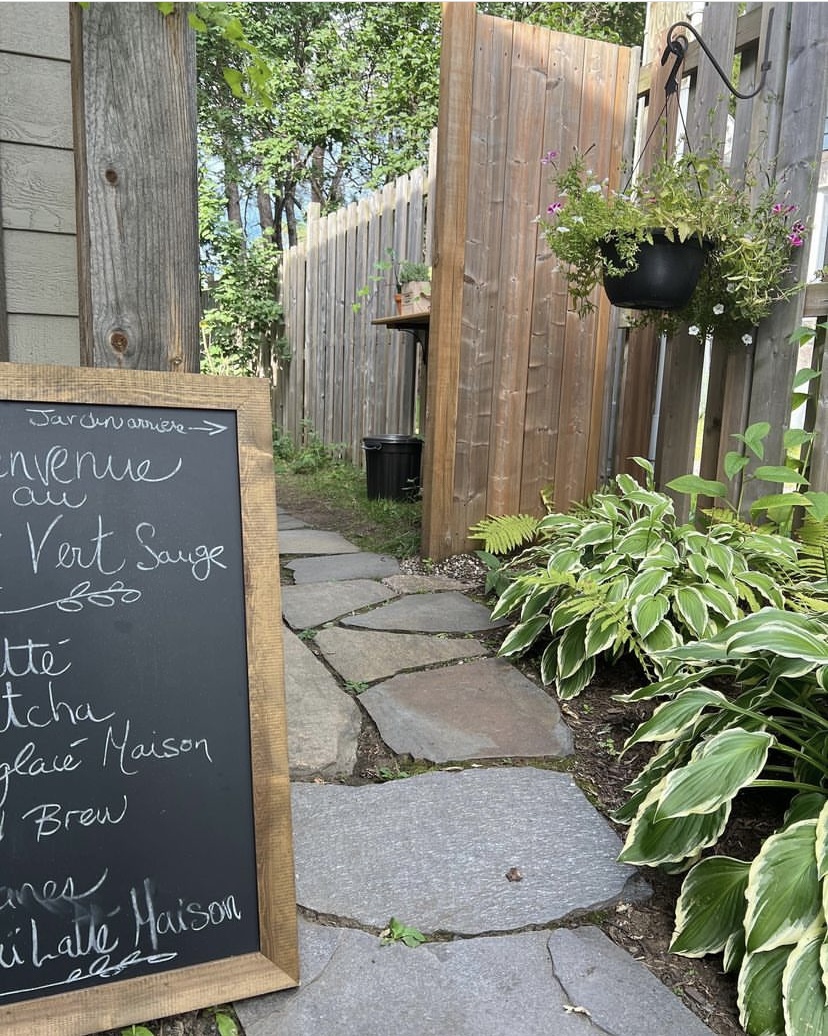 Café Vert Sauge | 982 Rue Suppère, Mont-Tremblant, QC J8E 3J3, Canada | Phone: (819) 681-9140
