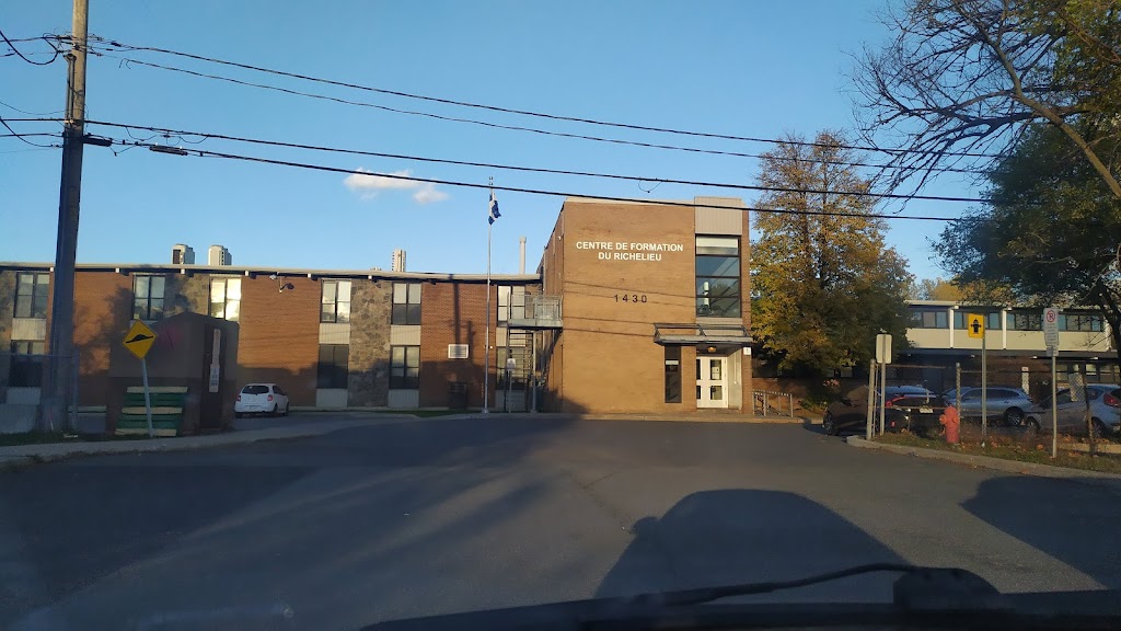 Centre déducation des adultes des Patriotes | 1430 Rue de Montarville, Saint-Bruno-de-Montarville, QC J3V 3T5, Canada | Phone: (450) 645-2365