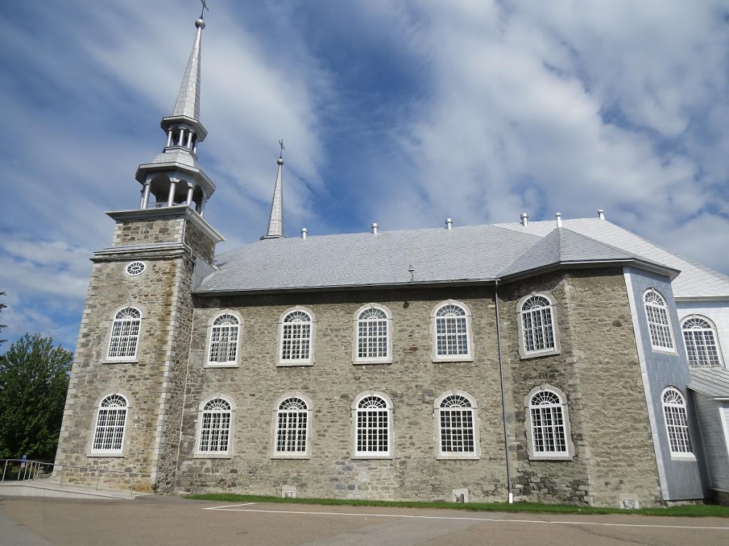 Église Saint-Joseph | 100 Rue de la Salle, Deschambault, QC G0A 1S0, Canada | Phone: (418) 268-3220