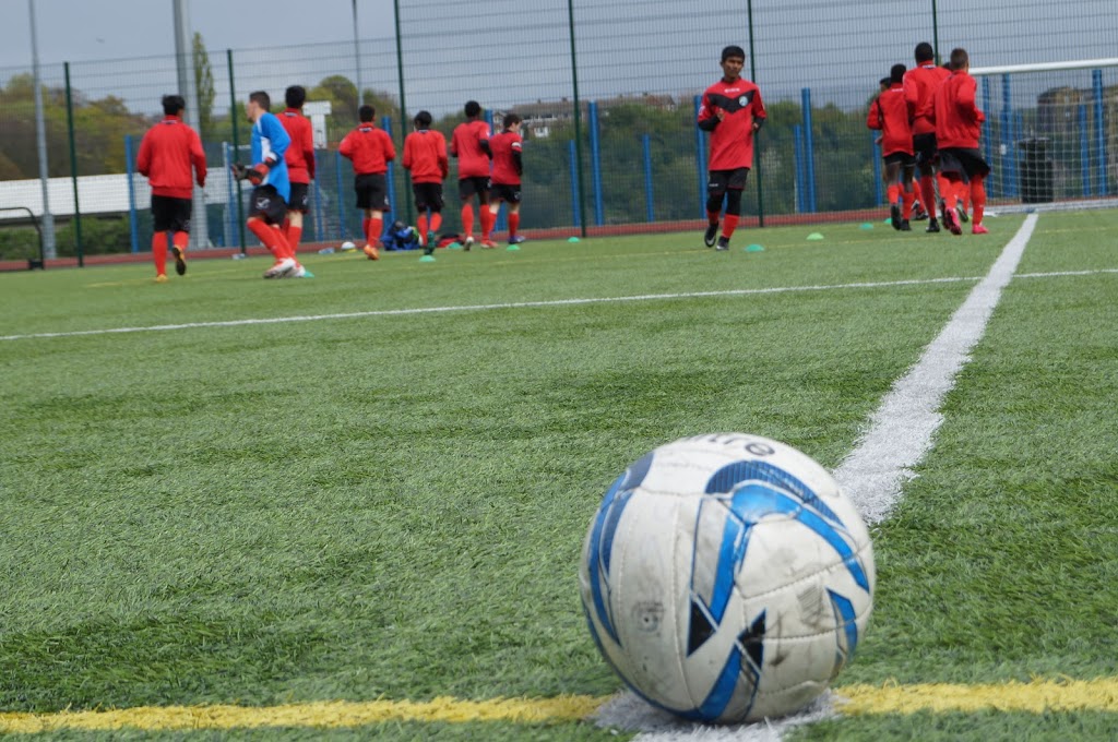 EduKick International Soccer Academies | 1184 Bellview St, Burlington, ON L7S 1C7, Canada | Phone: (905) 631-9541