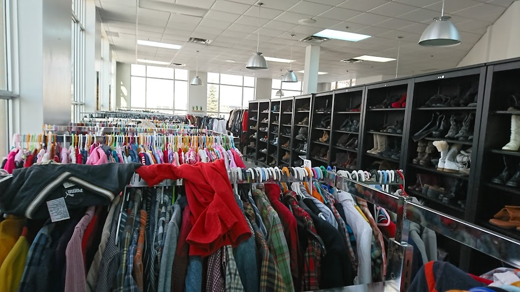 La FripeShop | 7500 Grande Allée, Saint-Hubert, QC J3Y 5K2, Canada | Phone: (450) 926-1733