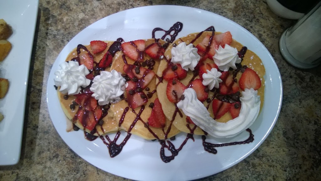 FlapJacks Barrie | 490 Mapleview Dr W, Barrie, ON L4N 6C3, Canada | Phone: (705) 503-8008