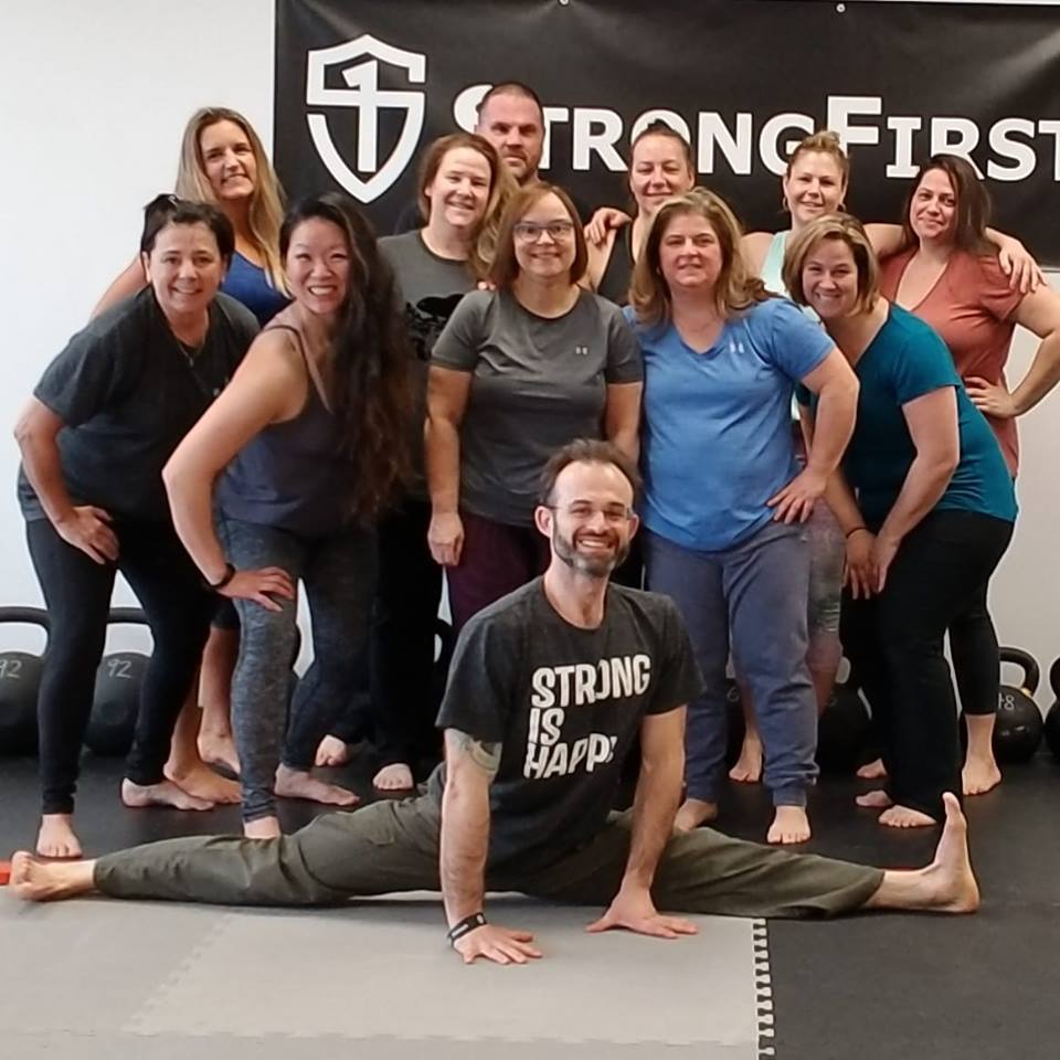 Kettlebell Club | 1856B Boulevard des Sources, Pointe-Claire, QC H9R 5B1, Canada | Phone: (514) 942-0467