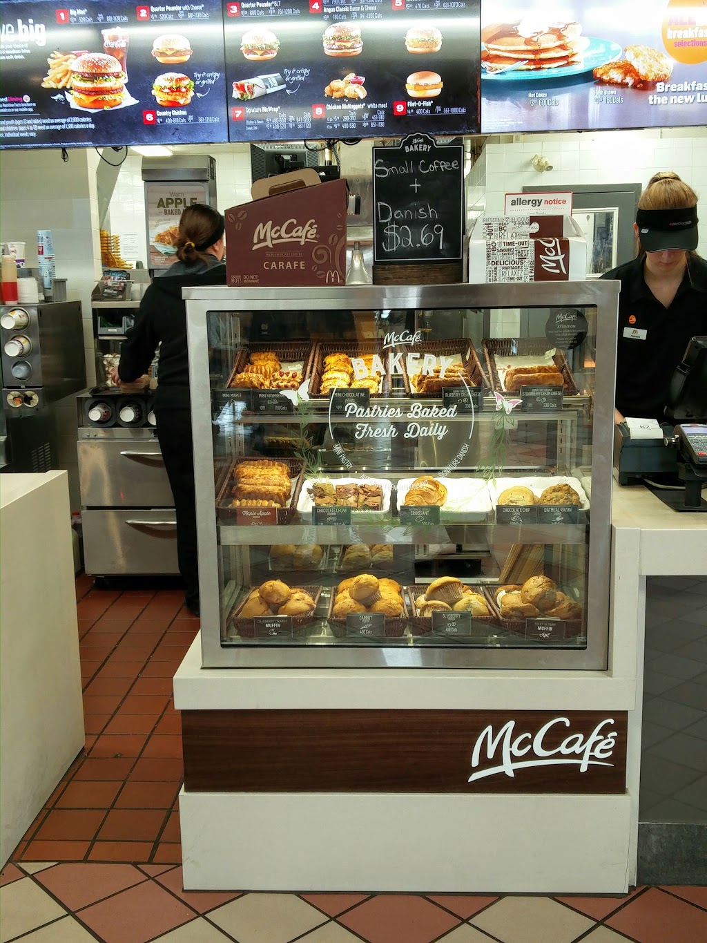 McDonalds | 45225 Luckakuck Way, Chilliwack, BC V2R 3C7, Canada | Phone: (604) 858-5512