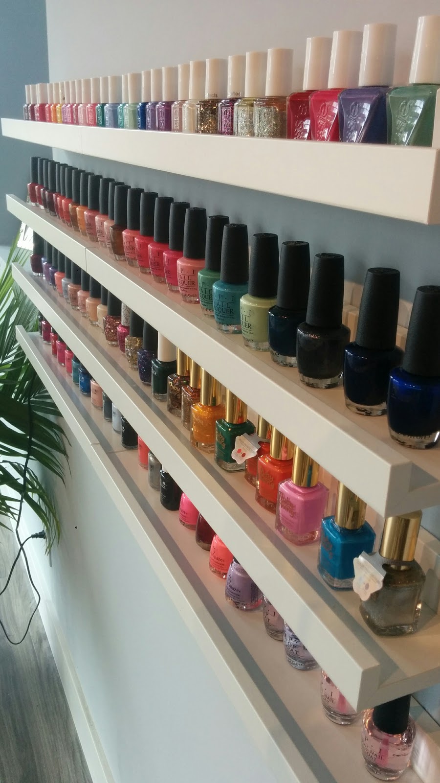 The Retreat Nail and Beauty Bar | 1700 Eglinton Ave E, North York, ON M4A 2X4, Canada | Phone: (416) 519-3060