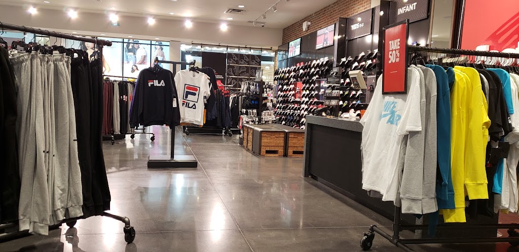 Foot Locker | 5000 Canoe Pass Wy Unit 614, Tsawwassen, BC V4M 0B3, Canada | Phone: (604) 948-3167