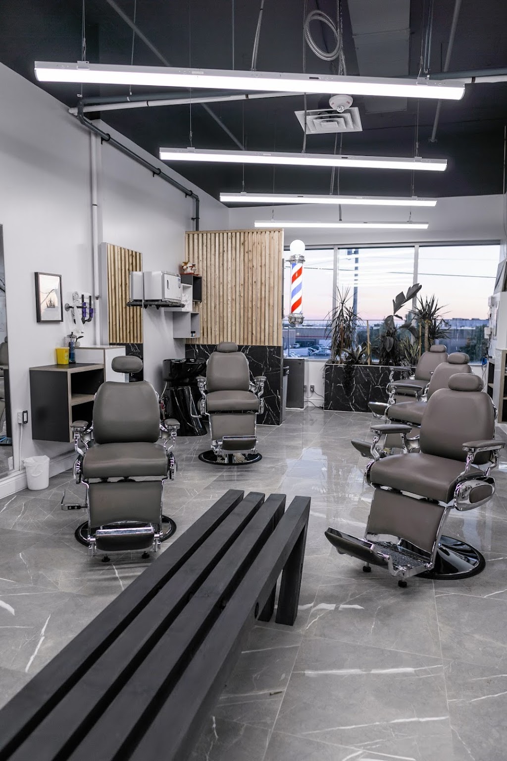 Reserve Studios Barbershop | hair care | 7777 Weston Rd Unit 216, Woodbridge, ON L4L 0G9, Canada | 2896579195 OR +1 289-657-9195
