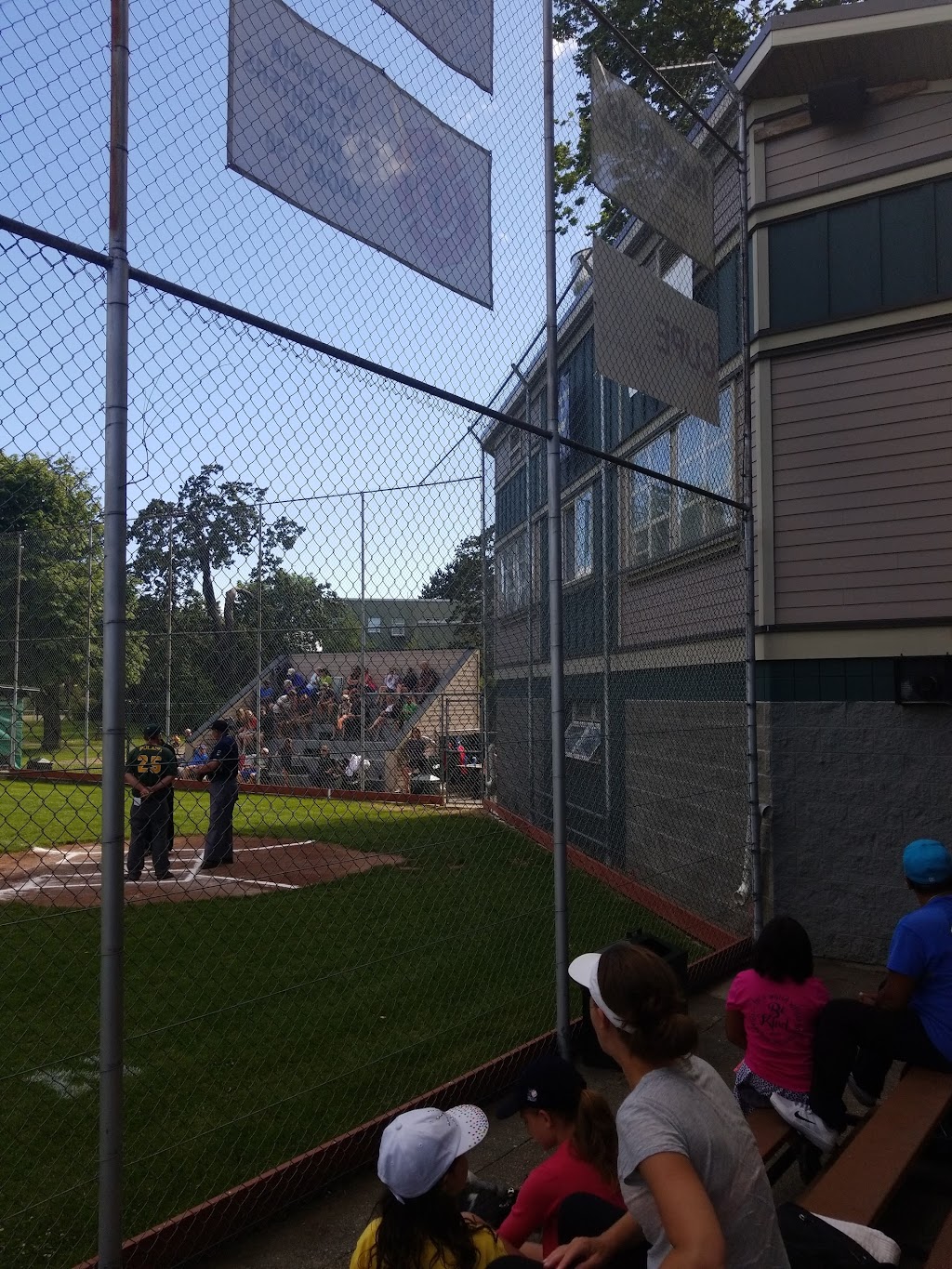 National Little League | 1280 Hillside Ave, Victoria, BC V8T 2B1, Canada | Phone: (250) 382-6920