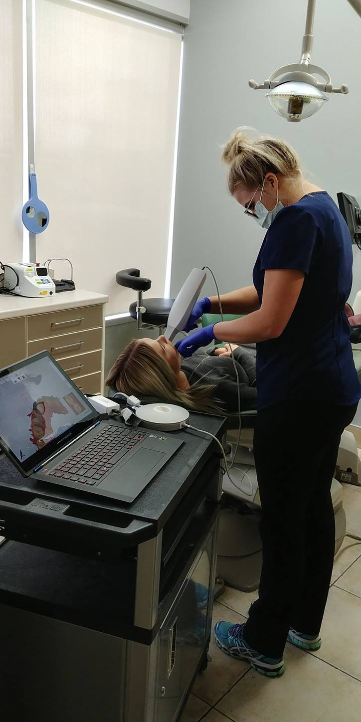 Central Dental Family Dentistry | 10705 107 St NW, Edmonton, AB T5H 2Y9, Canada | Phone: (780) 424-6699