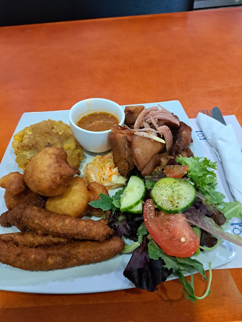 Bouillon de Saveurs | 2291 Rue Fleury E, Montréal, QC H2B 1K7, Canada | Phone: (514) 961-7543