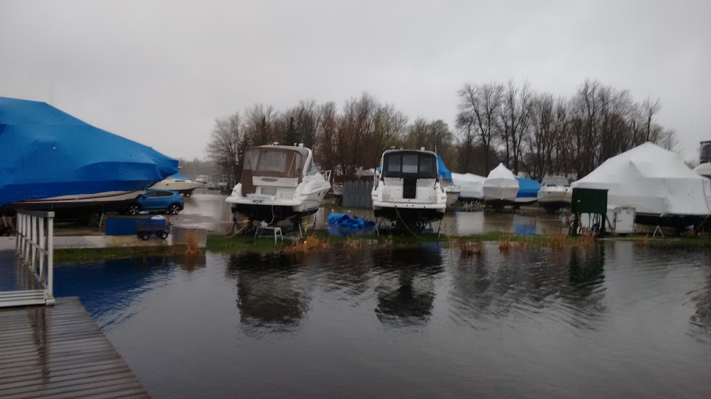 Rideau Ferry Harbour | 110 Coutts Bay Rd, Rideau Ferry, ON K0G 1W0, Canada | Phone: (613) 264-2628