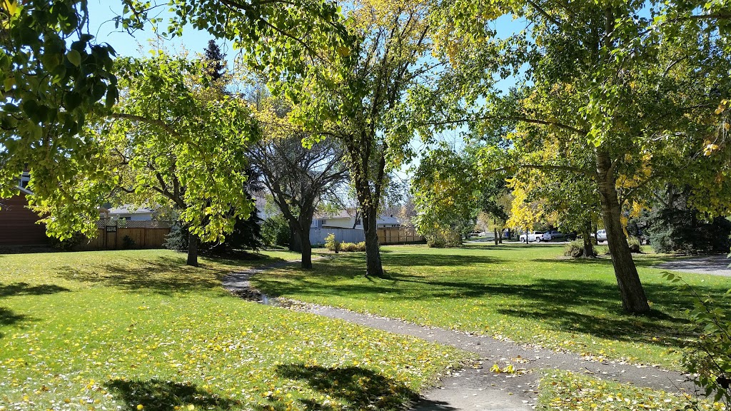 Hastings Park | 216 Hastings Crescent, Regina, SK S4T 7N9, Canada | Phone: (306) 777-7000