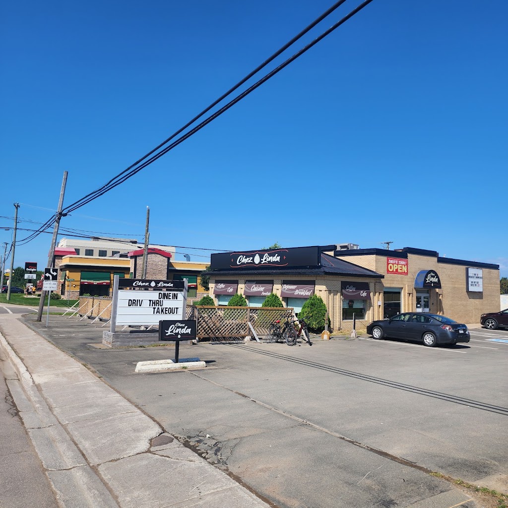 Chez Linda | 534 Main St, Shediac, NB E4P 2H1, Canada | Phone: (506) 532-2302