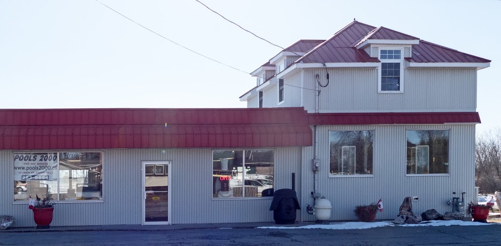 Pools 2000 | 30 Union St, Smiths Falls, ON K7A 2S2, Canada | Phone: (613) 283-5654
