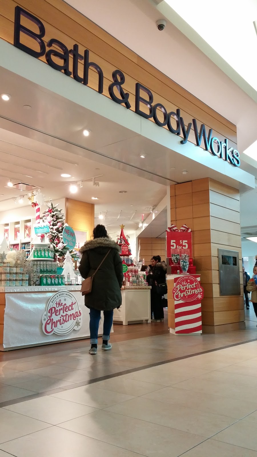 Bath & Body Works | 2960 Kingsway Dr, Kitchener, ON N2C 1X1, Canada | Phone: (519) 894-9102