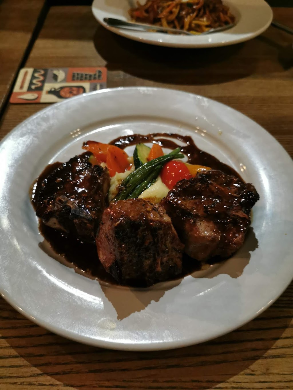 Queens Cafe | 48 Victoria Rd S, Guelph, ON N1E 5P6, Canada | Phone: (519) 824-6868