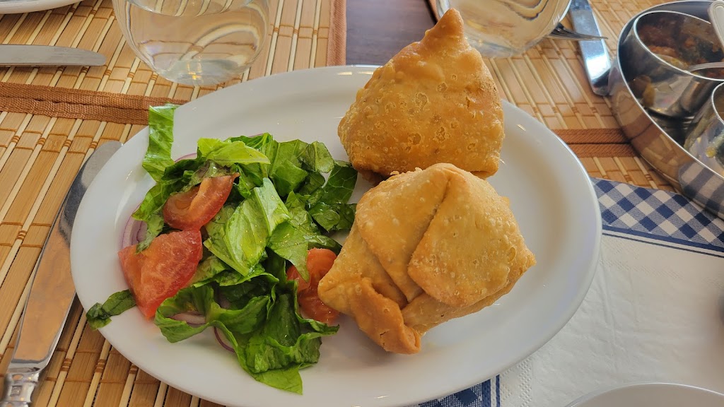 Raja Thai and Indian Cuisine | 36 Woodstock St S, Tavistock, ON N0B 2R0, Canada | Phone: (519) 305-5722