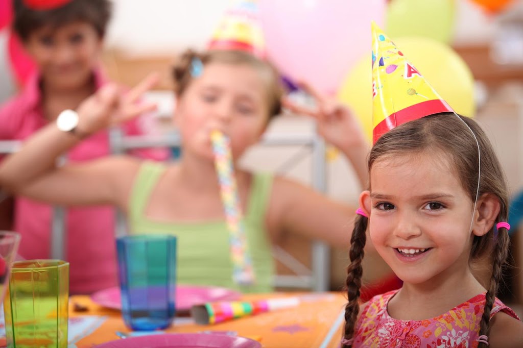 RentEvents.ca | 6 Rannie Ct, Thorold, ON L2V 4X2, Canada | Phone: (905) 650-6489
