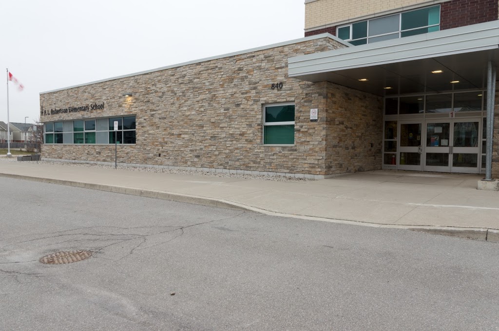 P.L. Robertson Public School | 840 Scott Blvd, Milton, ON L9T 2C9, Canada | Phone: (905) 878-3166