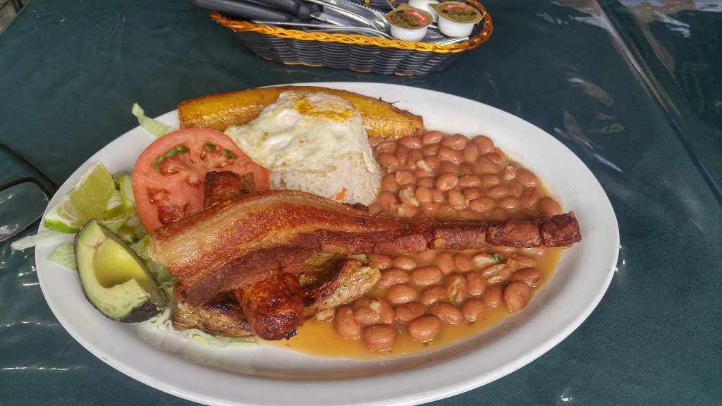 El Rancherito | 1662 St Clair Ave W, Toronto, ON M6N 1H8, Canada | Phone: (416) 651-1612